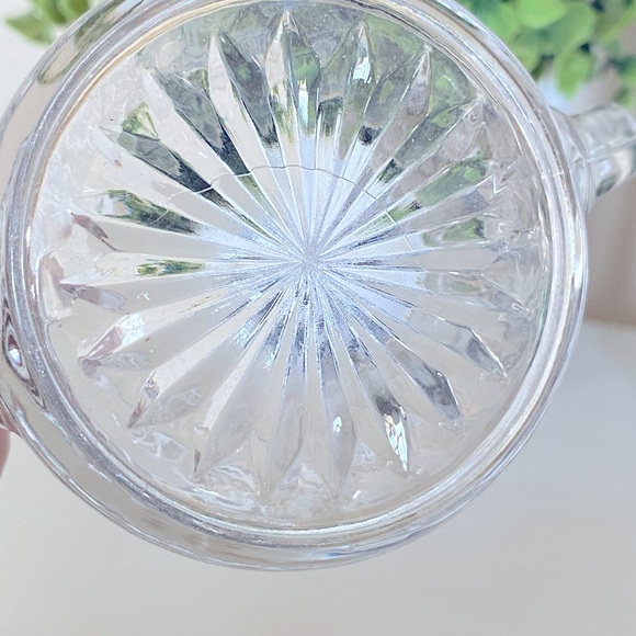 Vintage Etched  Crystal rib Clear Pressed Glass sugar Bowl 2 Inch height - Picture 5 of 6